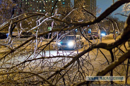 Лед на улицах Москвы