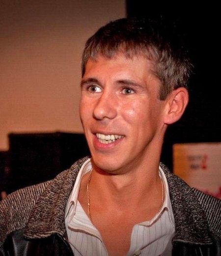 10 киноактеров с физическими отклонениями