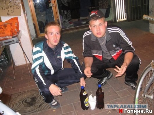 Зэки на корточках. Бандиты гопники. Четкие пацыки. Мелкая гопота. Опасный пацан.