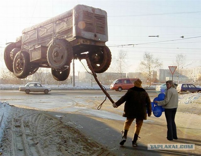 Голые бабы по небу летят