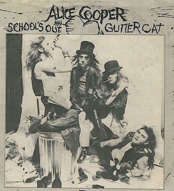 Музыка и музыканты:«Alice Cooper» и их хиты