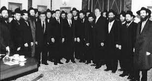 15-ти летняя студентка колледжа написала работу опровергающую Холокост евреев, получила А (10)