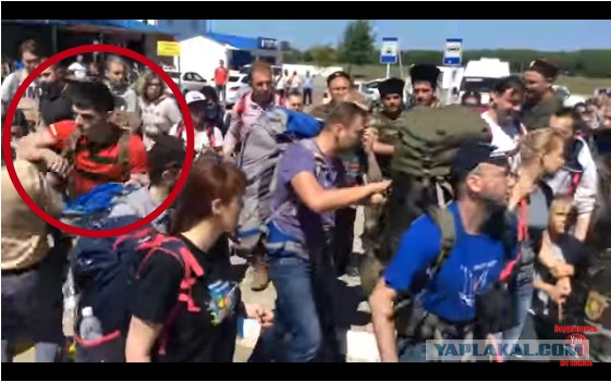 Навального облили зеленкой перед открытием предвыборного штаба в Барнауле