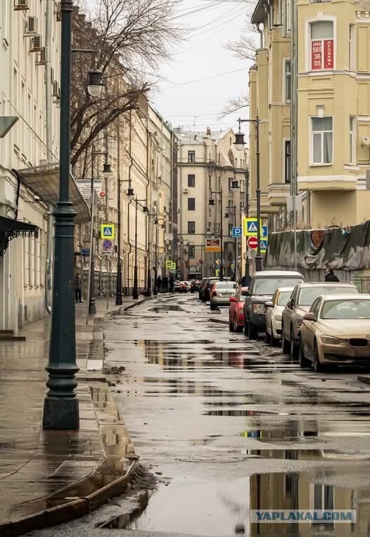 Жить в Москве- то, что за окном и каждый день