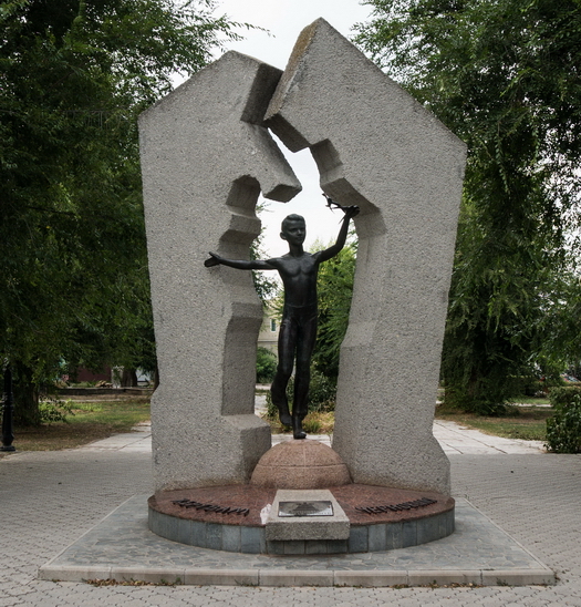 Техника Чернобыля:  БТР и БРДМ