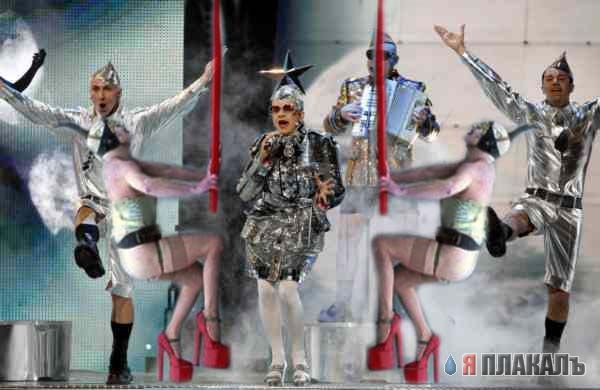 Фотожаба: человек-щетка