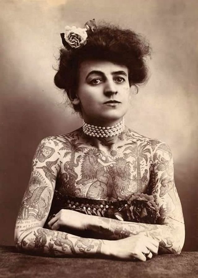 Женщины с татуировками в начале 20 века