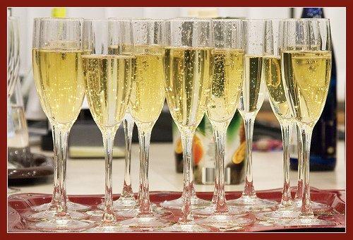 10 лучших шампанских