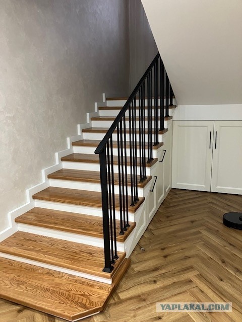 Лестницы в двухэтажном доме. Почему их надо "строить" до постройки самого дома