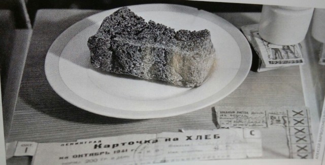 Я ведь умру, умру, а так хочется жить, уехать, жить, жить!Блокадный дневник Юры Рябинкина.