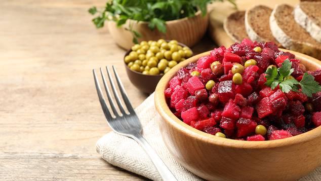 10 советских новогодних блюд: праздничный стол со вкусом ностальгии
