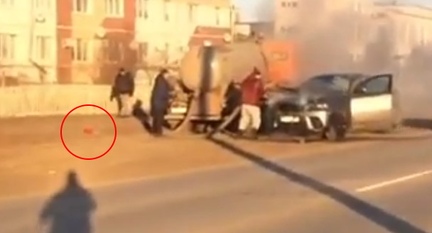 Тушение БМВ ассенизаторной машиной