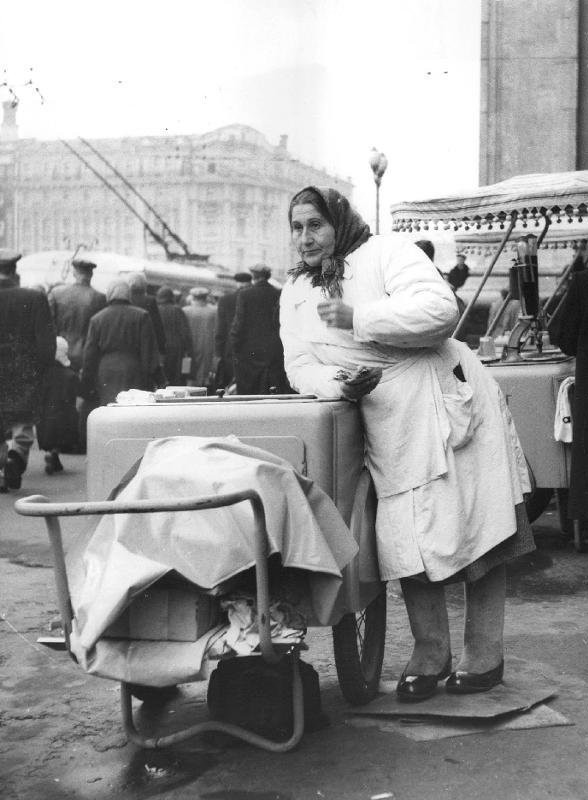 Лавовое озеро в кратере Марум,вулкан Амбрим. Остров Вануату