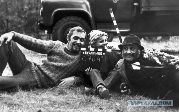 Редкие архивные кадры из жизни известных личностей