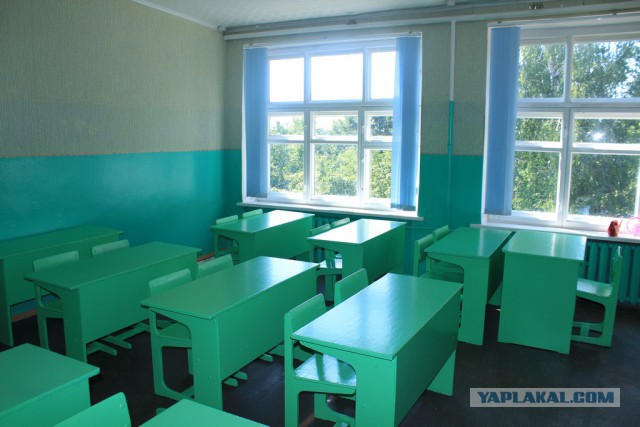 А кто сидел за такими?
