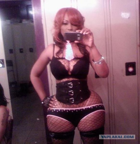 Вот это корма у дамочки!