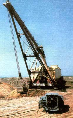 Тракторы, эксковаторы, грузовики