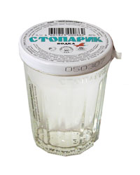 В одном из ТЦ Казани, оливье в стаканчике