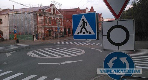 Вопрос по ПДД (с подвохом)
