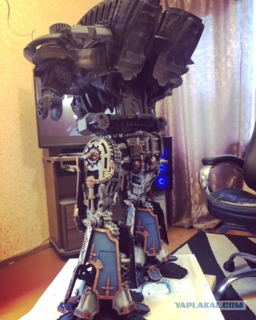Warlord Titan. Сервиторим потихоньку