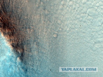 NASA: на Марсе и Луне движутся странные объекты