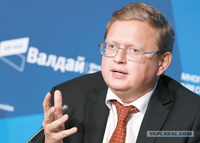 В Госдуме предупредили о ещё большем падении рубля к концу весны