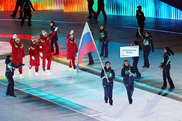 Флаг России пронесли на церемонии открытия Паралимпиады в Милане