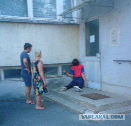 Сам себя поставил в угол