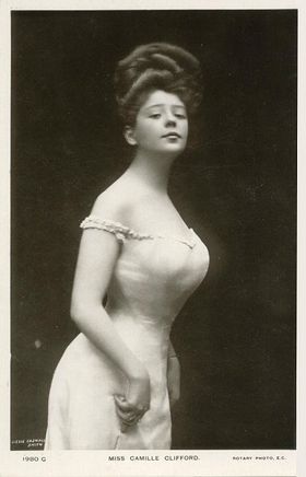 Увеличение груди 100 лет назад. Как это было?