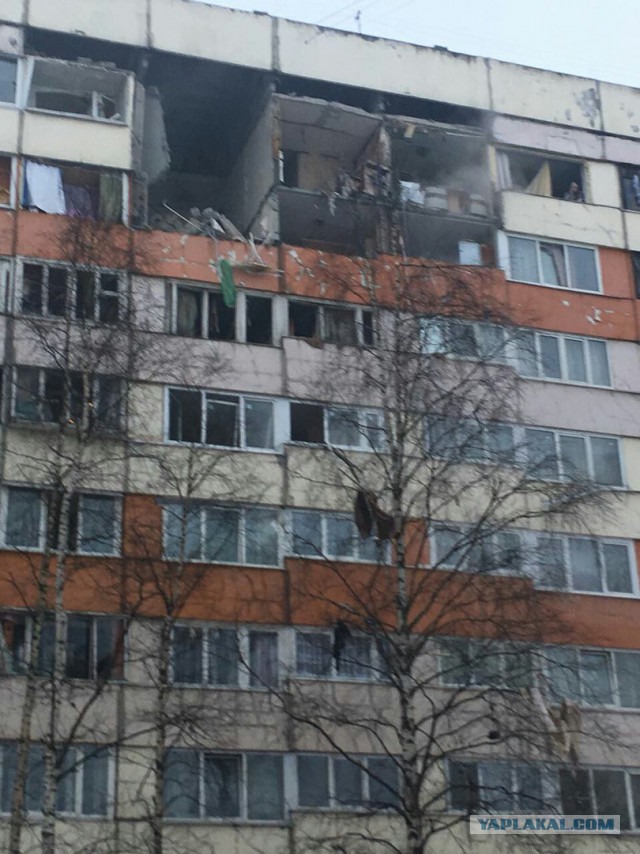 В Симферополе рухнул лифт: погибли мать с ребенком
