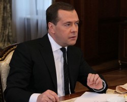 Д.Медведев: в банках Кипра заблокированы деньги РФ