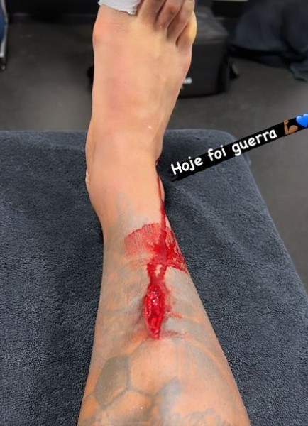 Футболистам не показывайте