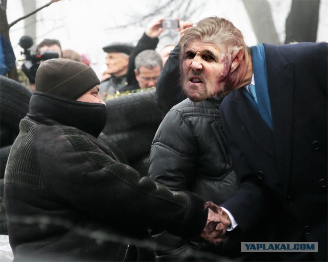 Проникся фотографией Дж.Керри. замутил коллаж