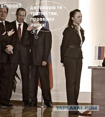 Фотожаба: О чем шептался Дмитрий...