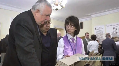 Жена Зеленского рассказала о военных советах сына своему отцу