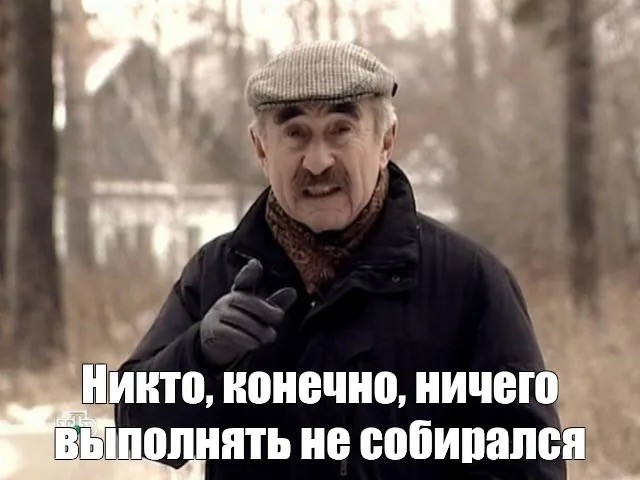 Мужчина оригинально решил проблему стоянки автомобиля "застолбив" сразу два места