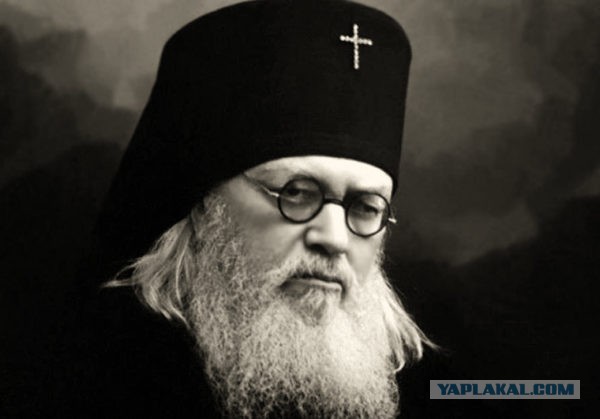 Протоиерея Димитрия Смирнова госпитализировали в НИИ Склифосовского