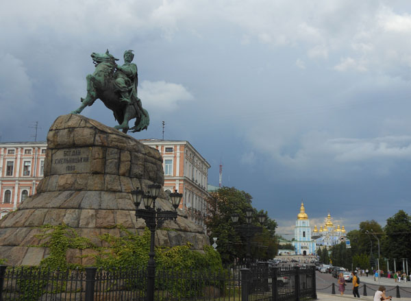 Украина - Беларусь. Две страны, два образа жизни