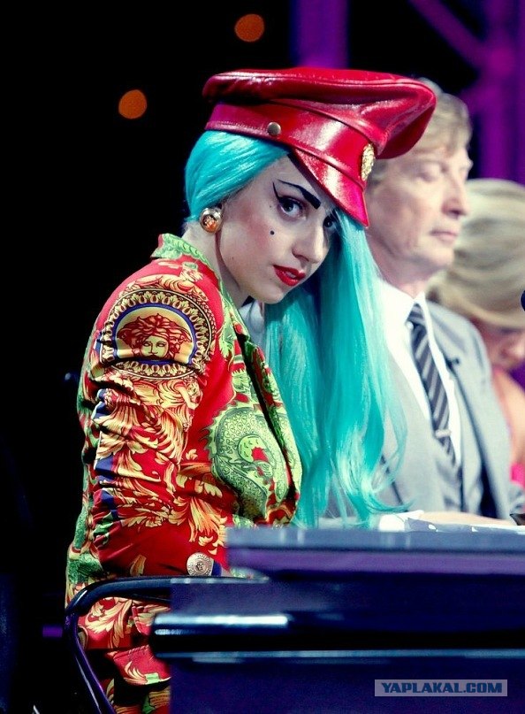 Летние образы Леди Гаги (2011)