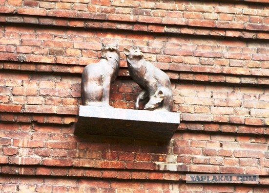 Необычные статуи мира