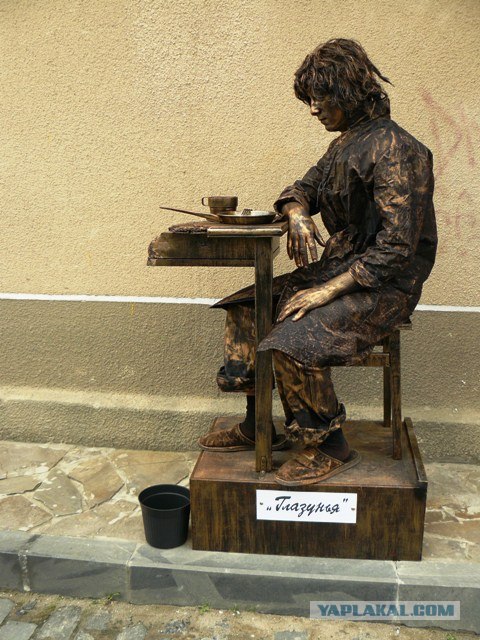 Живые статуи из Евпатории