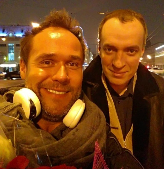 Крупнейшая в РФ частная коллекция фотографий  с известными людьми 90-х гг. Публикуется впервые!