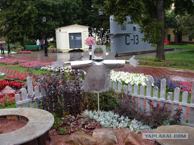 Памятник Громозеке