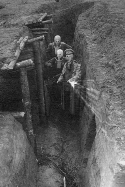 Чёрно-белых фотографий с подписями вам в ленту!