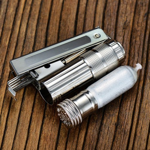 Зрелость и молодость (про zippo)