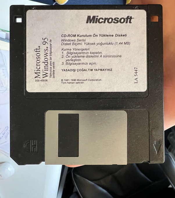 Windows 95 исполнилось 30 лет