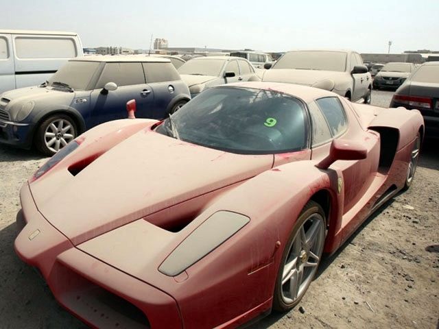 Вся правда о "брошенных" суперкарах Дубая