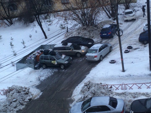 Сожгли машину...