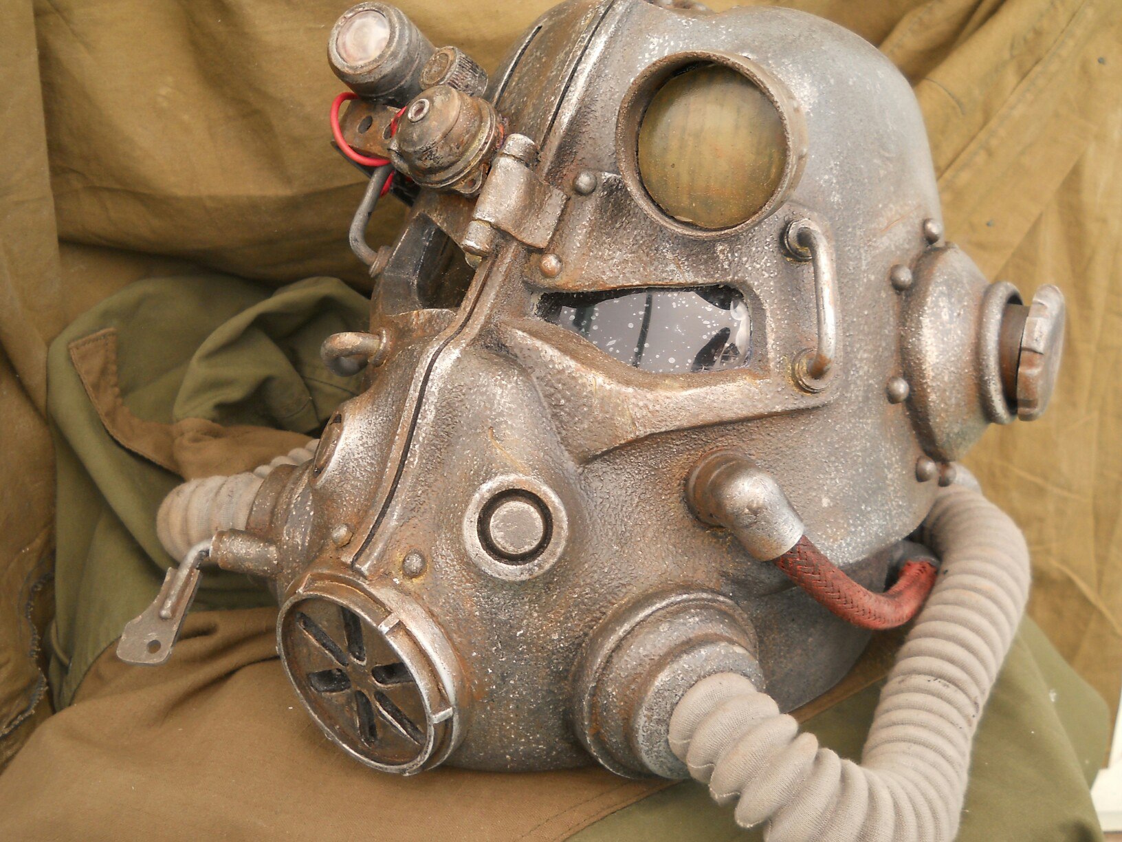 Fallout 4 желтый летный шлем фото 73