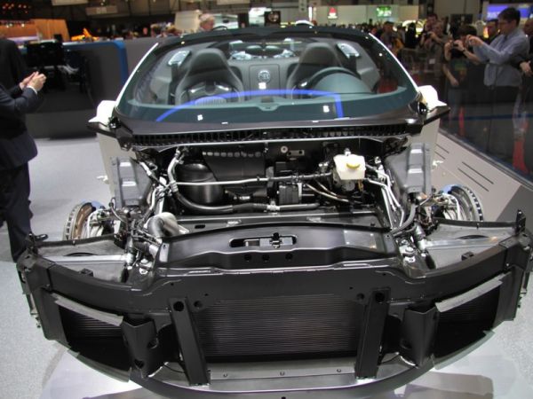 Авто-порнография: как выглядит обнаженный Veyron